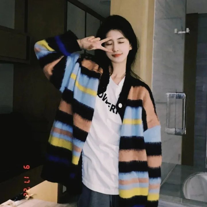 我如明月卿不知